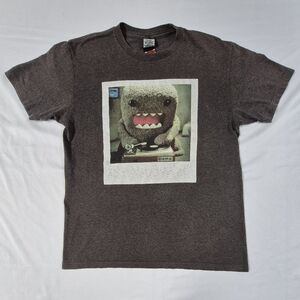 DOMO KUN Dj Brown T-Shirt Men Or Woman Size M Y2K Streetwear 90’s 2000’s